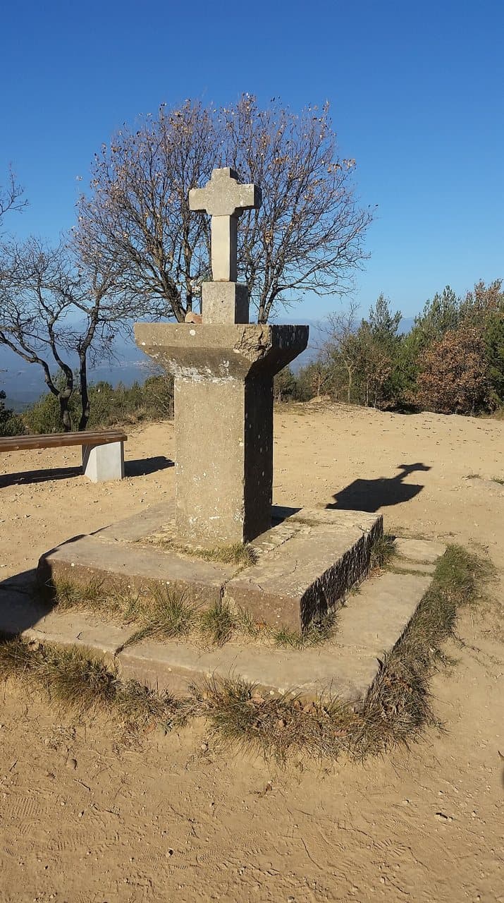 Simonjoan - Creu del Puig de la Caritat (Moianès) de 1010 m.