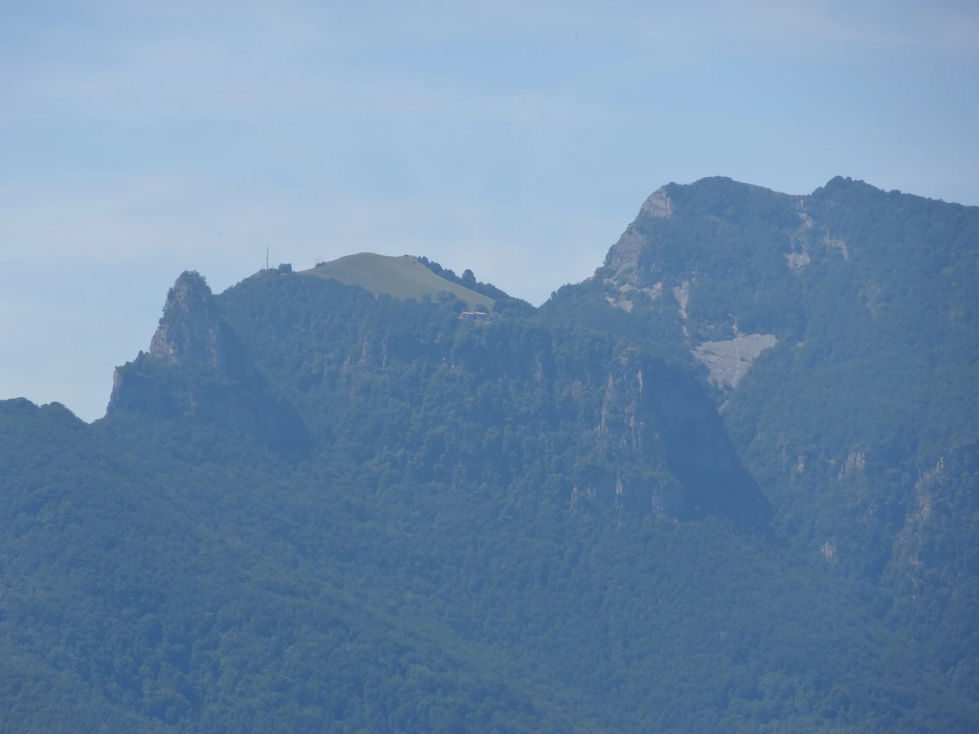 Pujada al Puigsacalm des de la Collada de Bracons