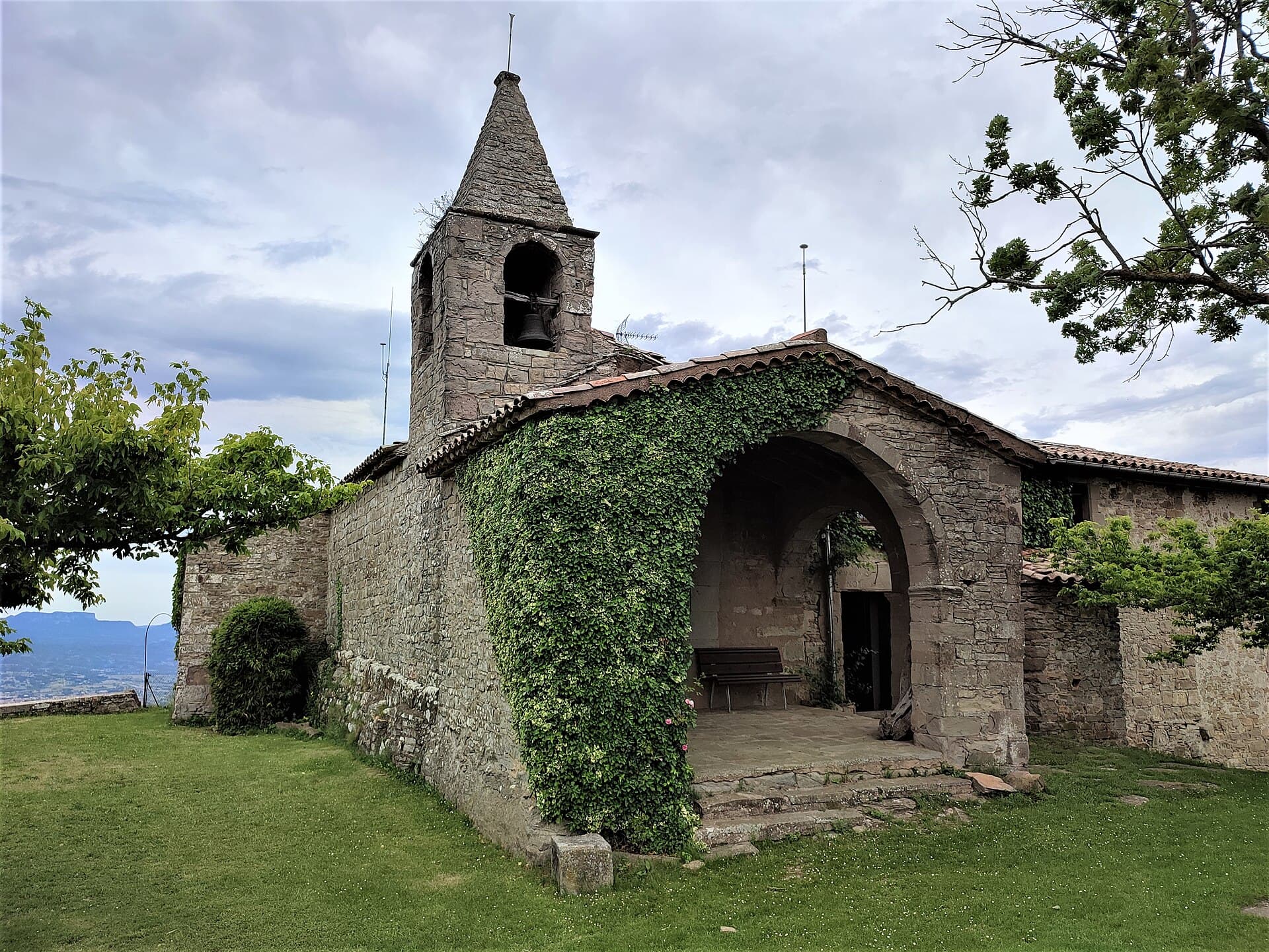 Joandrés - Ermita de Santa Llúcia de Sobremunt