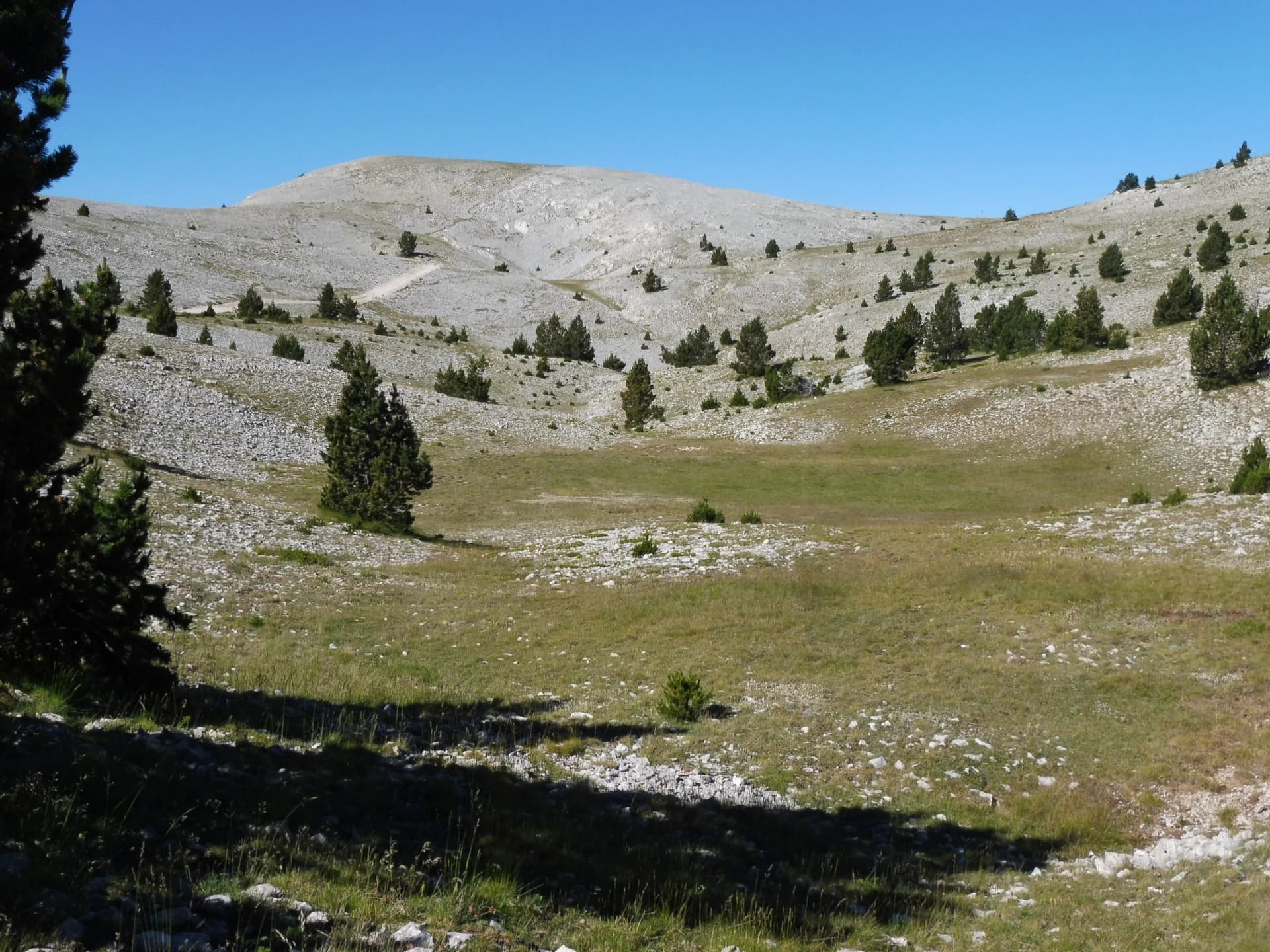 Isidre blanc - This is a a photo of an emblematic summit in Catalonia, Spain, with id: